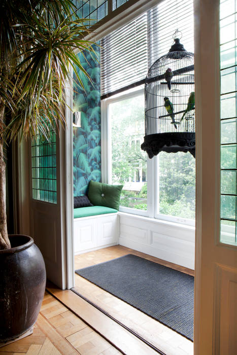 Familiehuis, Amsterdam Zuid, Binnenvorm Binnenvorm Tropical style walls & floors Wallpaper