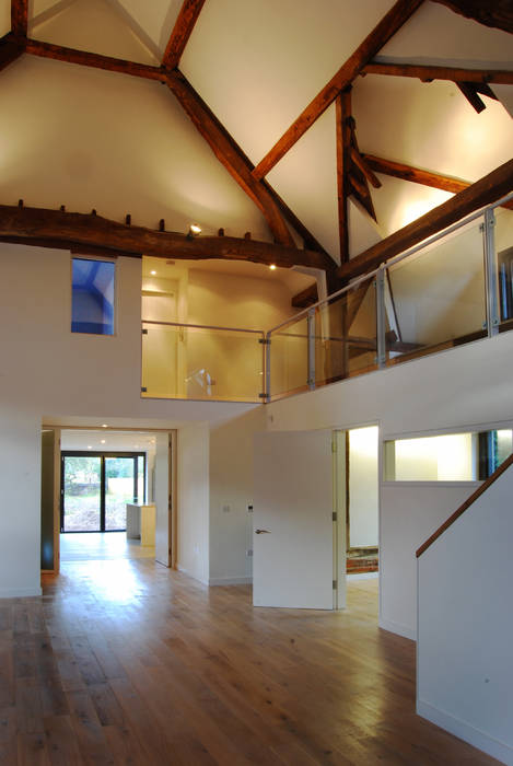 Pye Barn David Nossiter Architects Modern corridor, hallway & stairs