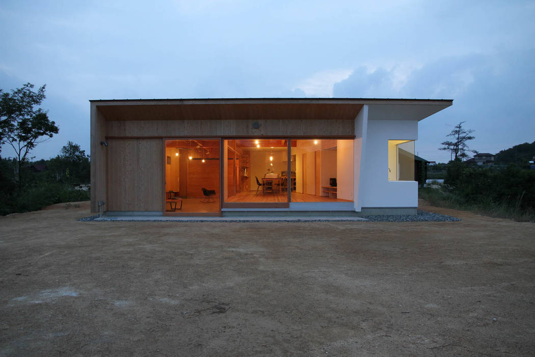 Hinanai Village House dygsa Casas modernas: Ideas, imágenes y decoración