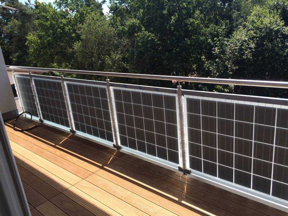 asola VITRUM® Balcony - Photovoltaik Balkon asola Technologies GmbH Moderner Balkon, Veranda & Terrasse