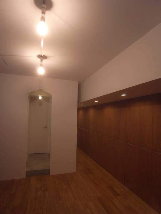 HOUSE E・Y, nagena nagena Eclectic style corridor, hallway & stairs