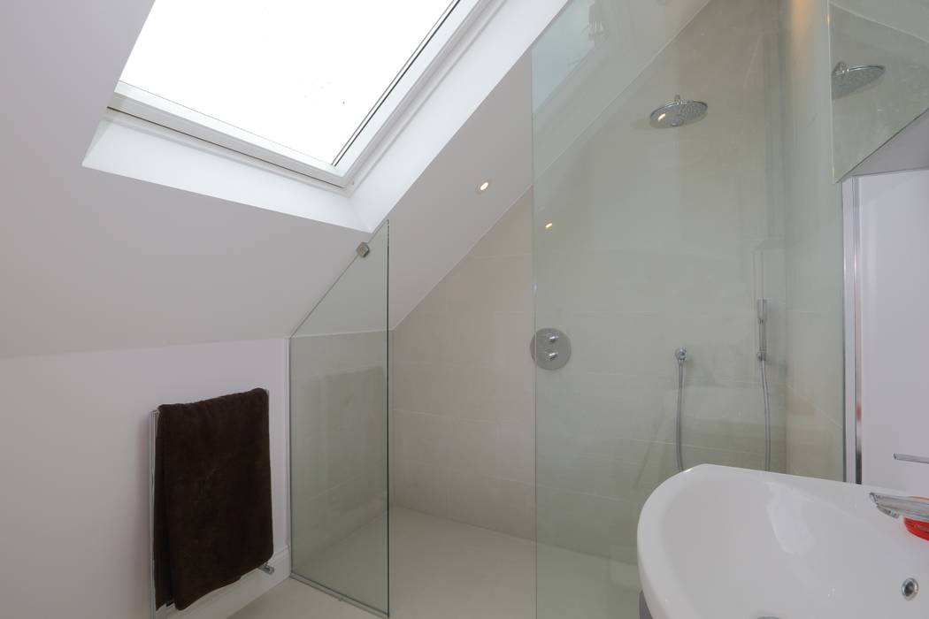 Single Storey Extension and Loft Conversion, Lance Rd, London Building Renovation London Building Renovation Modern bathroom