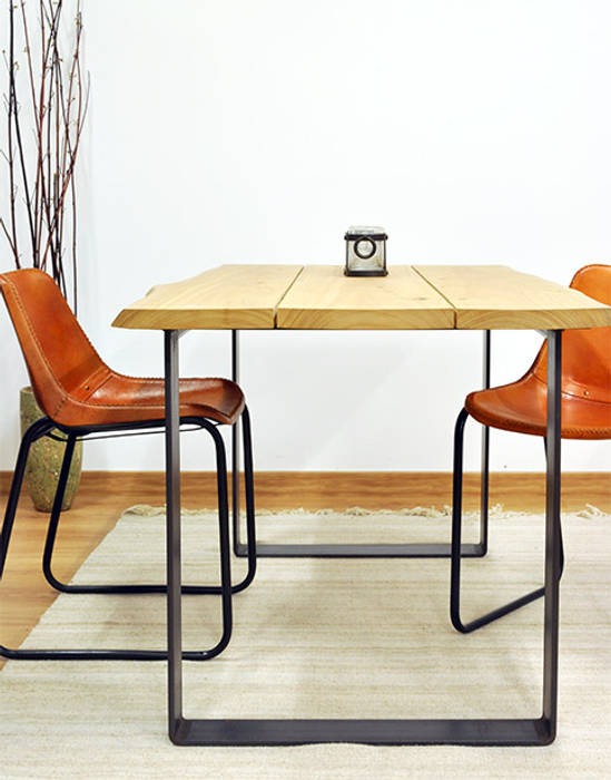 homify Industrial style dining room