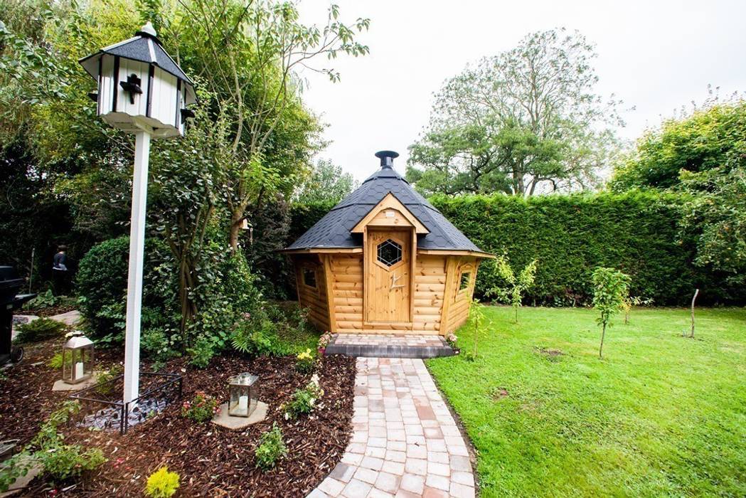 10m² Barbecue Cabin in a Derbyshire garden. Arctic Cabins Taman Gaya Skandinavia