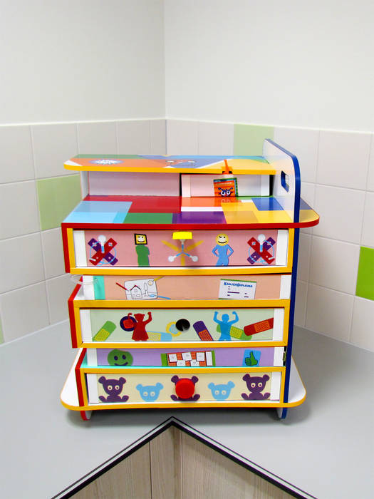 Bewust Belonen Box | Wilhelmina Kinderziekenhuis Utrecht, studio Che Eyzenbach studio Che Eyzenbach ห้องนอนเด็ก ที่เก็บของ