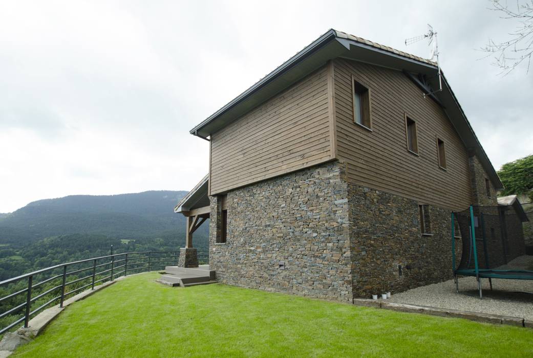 Casa Rústica en el Pirineo catalán, Canexel Canexel Rustykalne domy