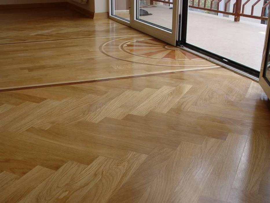 Classic Single Herringbone parquet pattern Luxury Wood Flooring Ltd Living room