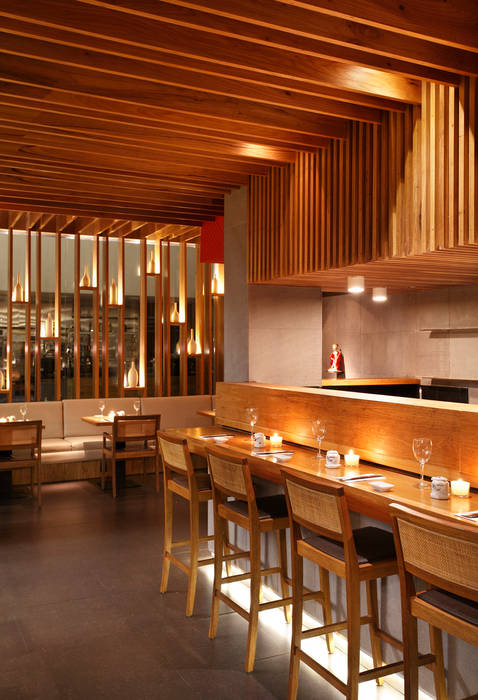 Restaurante Kotobuki, Ivan Rezende Arquitetura Ivan Rezende Arquitetura Espaços comerciais Espaços gastronômicos