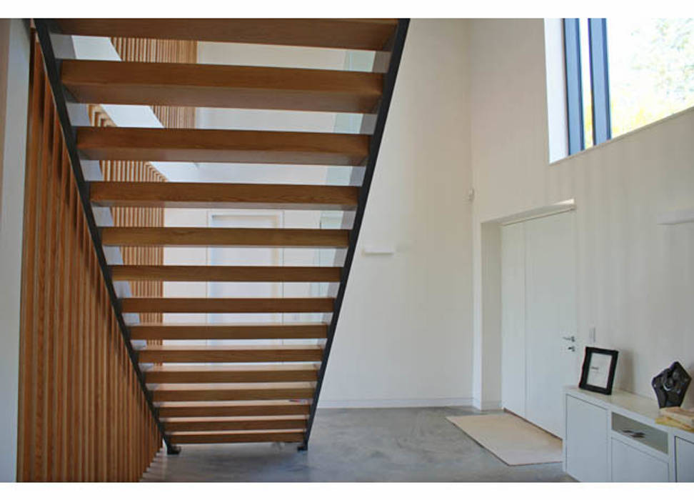 'Windrush' Derbyshire, Rayner Davies Architects Rayner Davies Architects Modern corridor, hallway & stairs