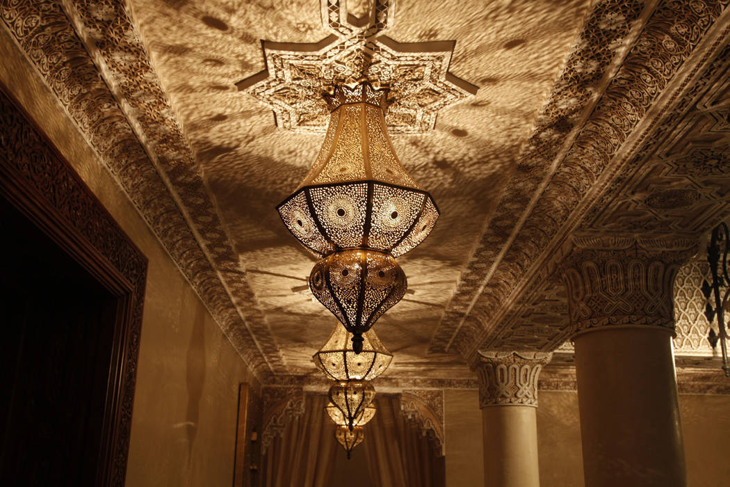 Private Villa, Morocco, Moroccan Bazaar Moroccan Bazaar Mediterranean corridor, hallway & stairs Lighting