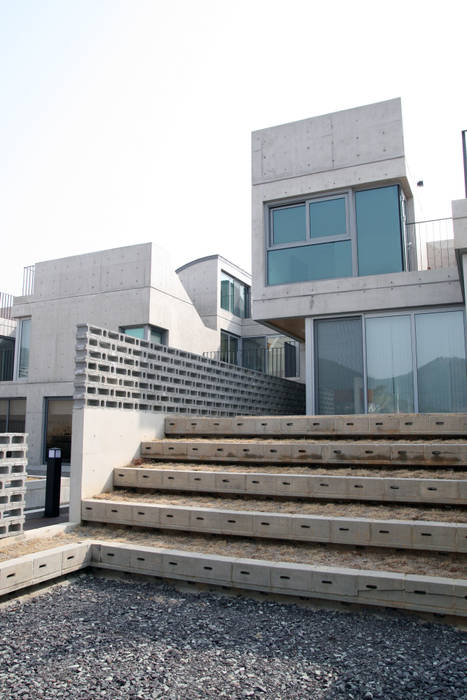 Mono Funny Pension (통영 모노퍼니 펜션), archim architects archim architects