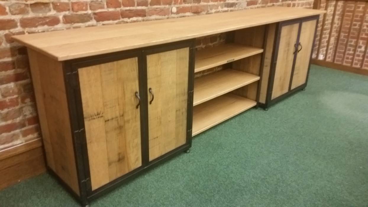 Large sideboard with central shelving homify