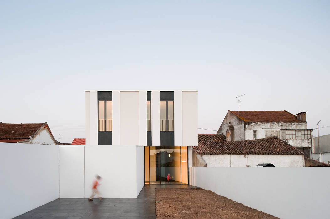 Casa Jarego, CVDB Arquitectos CVDB Arquitectos 모던스타일 정원