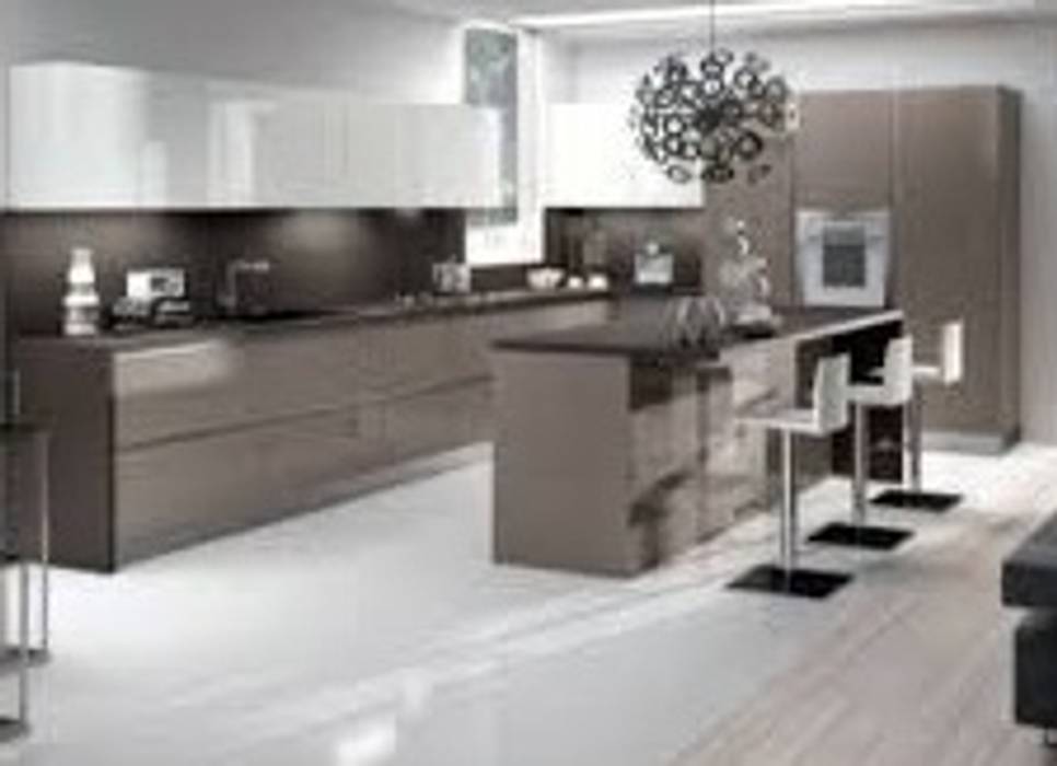 Cucina con isola snack: cucina in stile in stile moderno di studio ... Cucina con snack