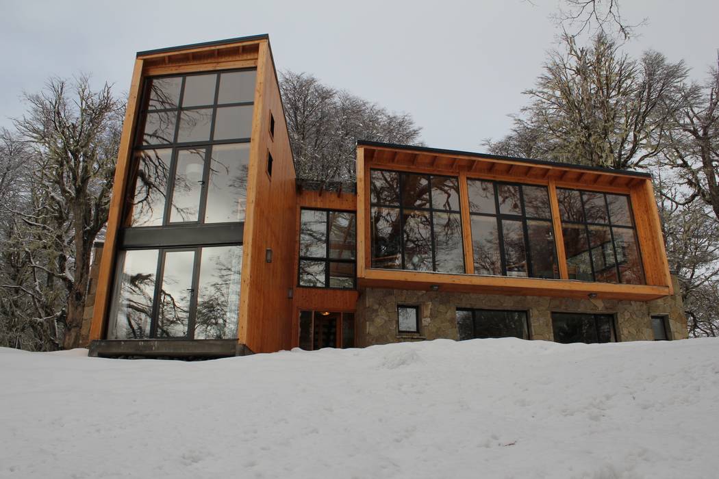 Las Murras - Las Pendientes - Patagonia Argentina, Aguirre Arquitectura Patagonica Aguirre Arquitectura Patagonica พื้นที่เชิงพาณิชย์ โรงแรม