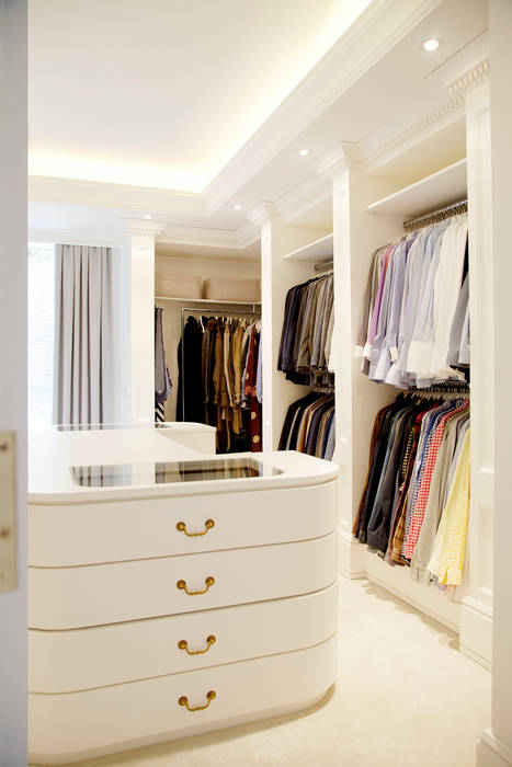 ÇUBUKLU VADİ EVİ, Kerim Çarmıklı İç Mimarlık Kerim Çarmıklı İç Mimarlık Closets de estilo moderno