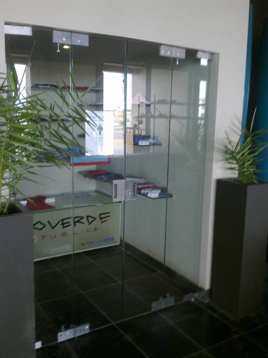 Empreendimento Turístico em Cabo Verde, Autovidreira Autovidreira 상업공간 호텔