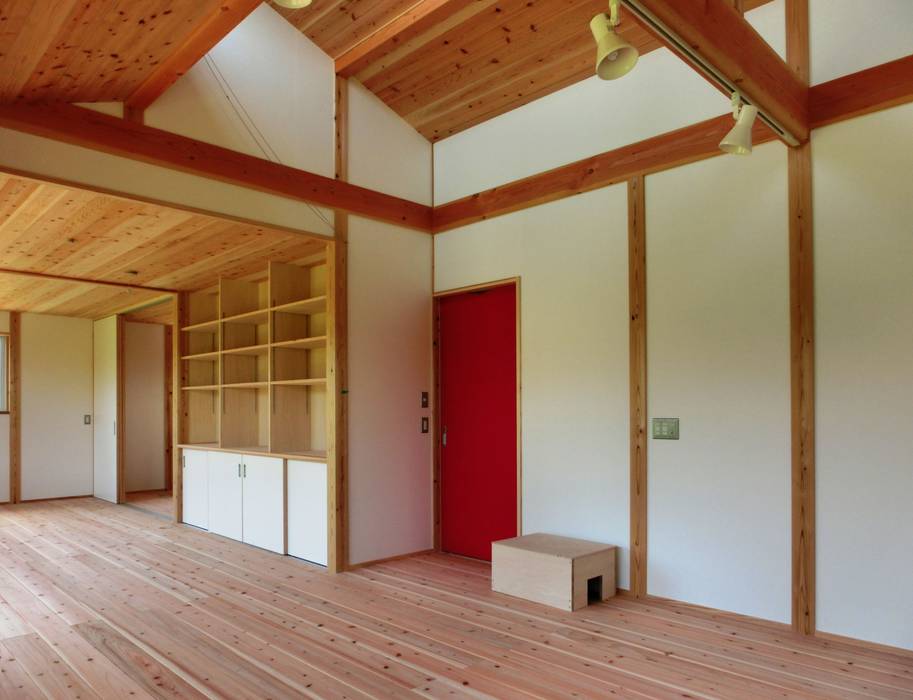 終（つい）の住まい, 氏原求建築設計工房 氏原求建築設計工房 Living room