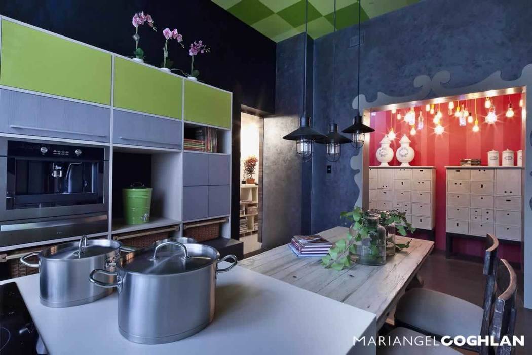 Cocina y pantry en design house en dwm cocinas eclécticas de mariangel
