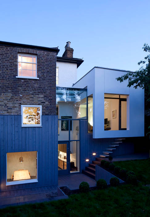 Cut & Fold, Ashton Porter architects Ashton Porter architects Modern houses