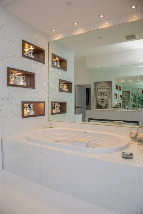 Sunny Isles - Florida - US, Infinity Spaces Infinity Spaces Modern bathroom