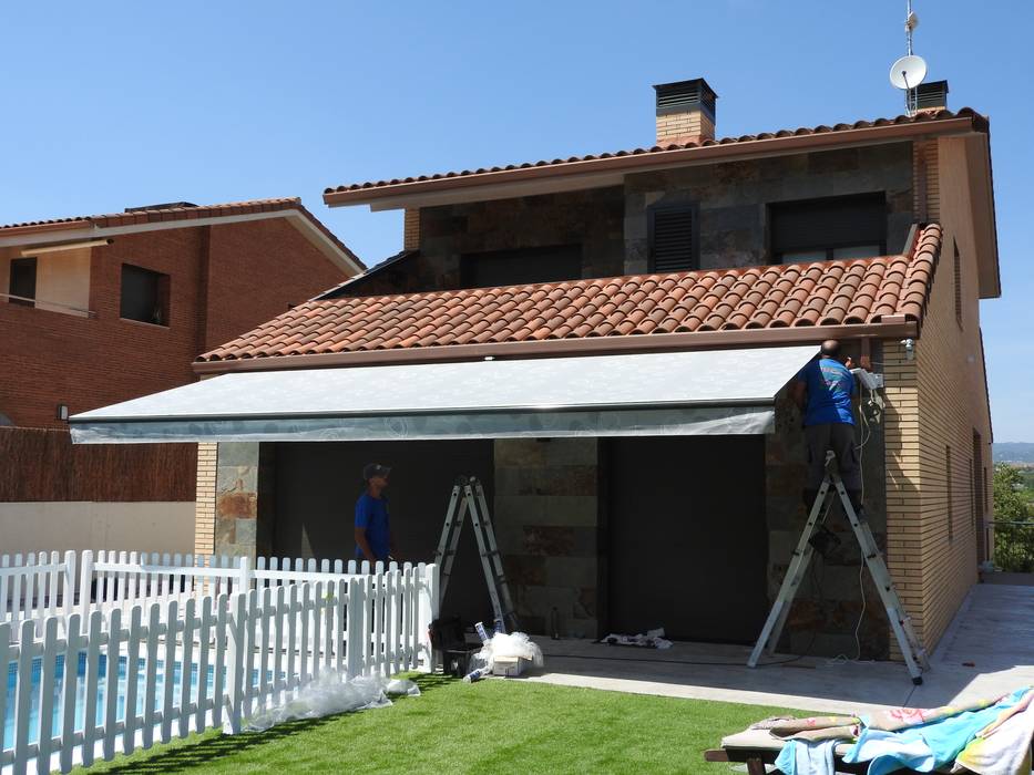 Toldo de 7.00 x 2.50 mts, Tendals Egara Tendals Egara Modern garden Greenhouses & pavilions