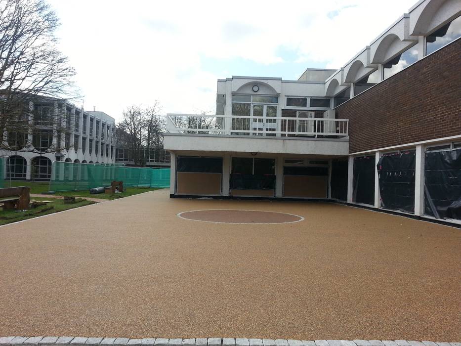 Creating a modern look and feel to court yards. Permeable Paving Solutions UK Commercial spaces Commercial Spaces