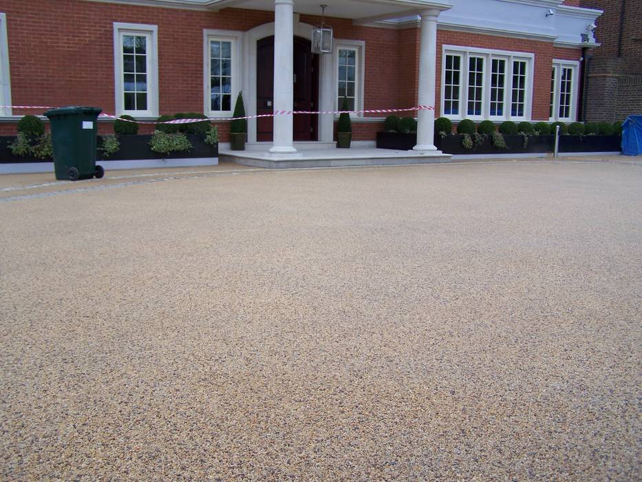 Resin bound permeable paving Permeable Paving Solutions UK Moderne muren & vloeren resin,paving,surfacing,overlay,driveway,Pps-uk,gravel,permeable,london