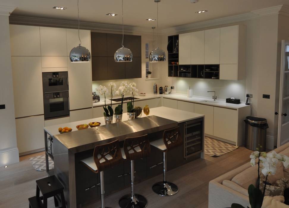 Credition Hill - Hampstead, London NW3 Hampstead Kitchens Cuisine moderne Placards & stockage