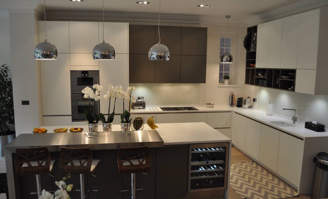 Credition Hill - Hampstead, London NW3 Hampstead Kitchens Cuisine moderne Placards & stockage