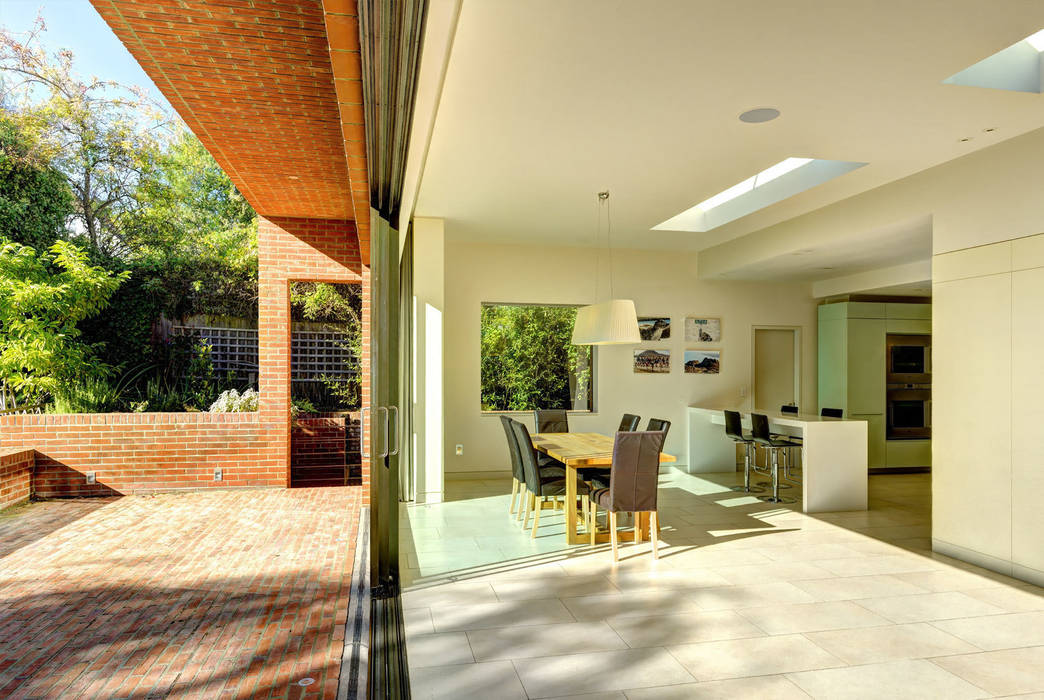Muswell Hill House - 8 Jonathan Clark Architects Sala da pranzo minimalista