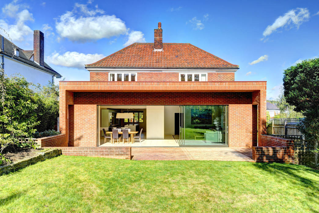 Muswell Hill House - 3 Jonathan Clark Architects ミニマルな 家