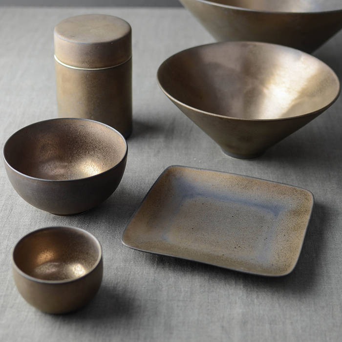 Matt Finish Metallic Bronze Glaze Tableware. Nom Living ห้องทานข้าว ถ้วยชามและเครื่องแก้ว