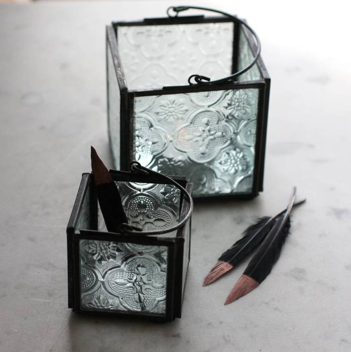 Two Recycled Glass Box Lanterns homify Skandinavische Häuser Accessoires und Dekoration