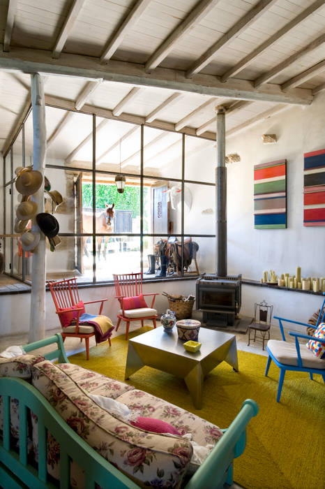 Casa de campo en Galicia Oito Interiores Livings modernos: Ideas, imágenes y decoración