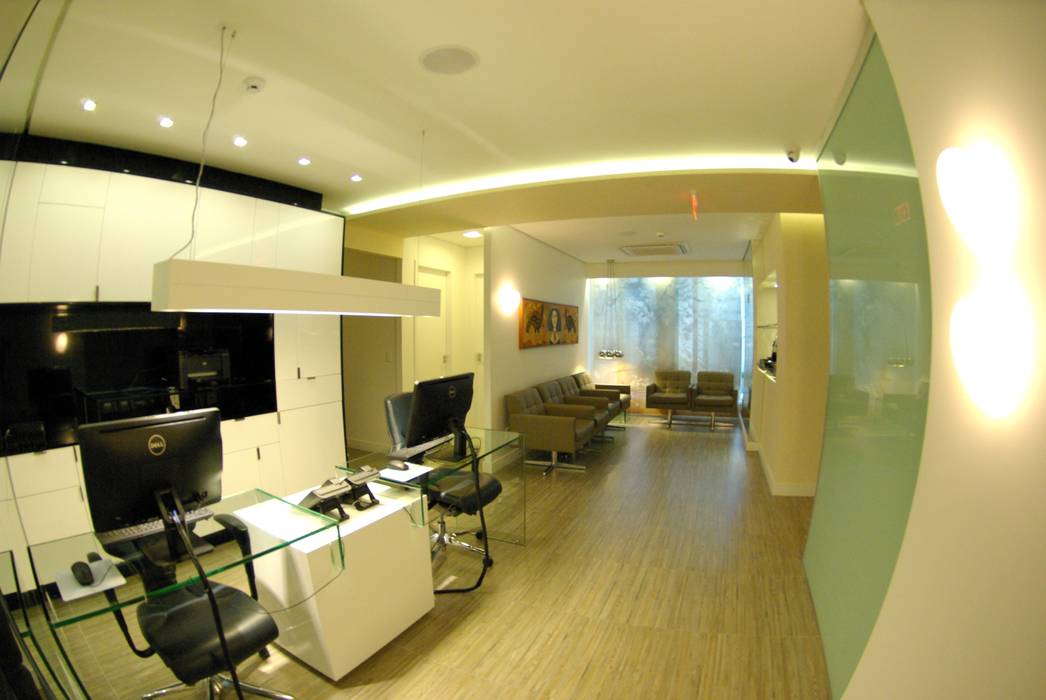 Optometrist Clinic in Recife, Brazil André Cavendish e Arquitetos Espaços comerciais Clínicas
