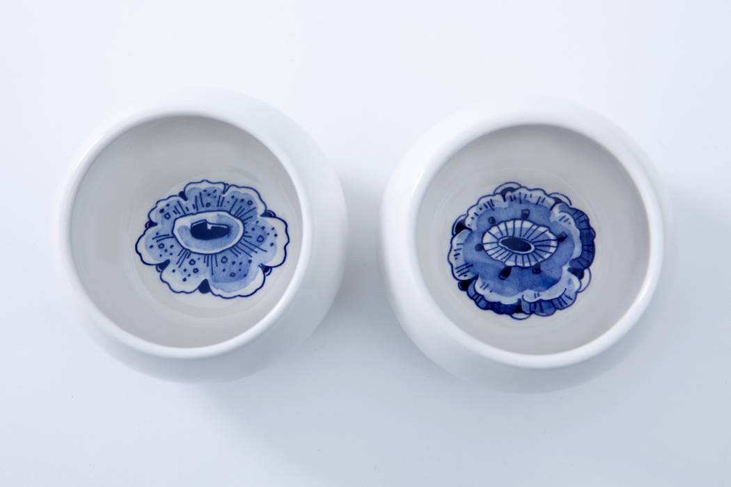 Blue Belly Tea Story, Royal Delft Royal Delft Comedores de estilo clásico Vasos y vajilla