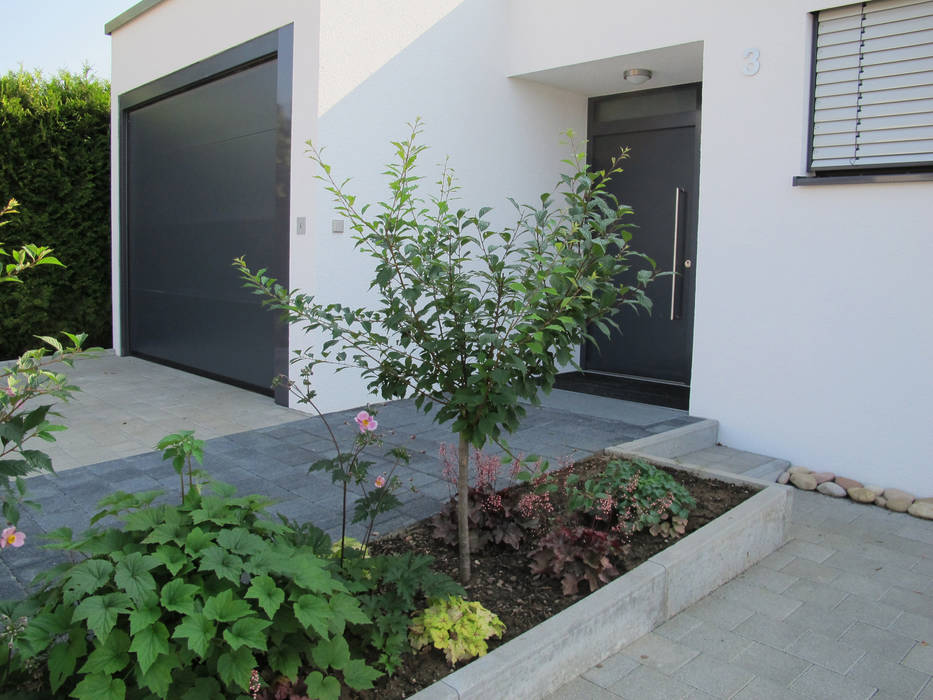 Haus B in Waiblingen, bohnarchitektur bohnarchitektur Puertas y ventanas modernas