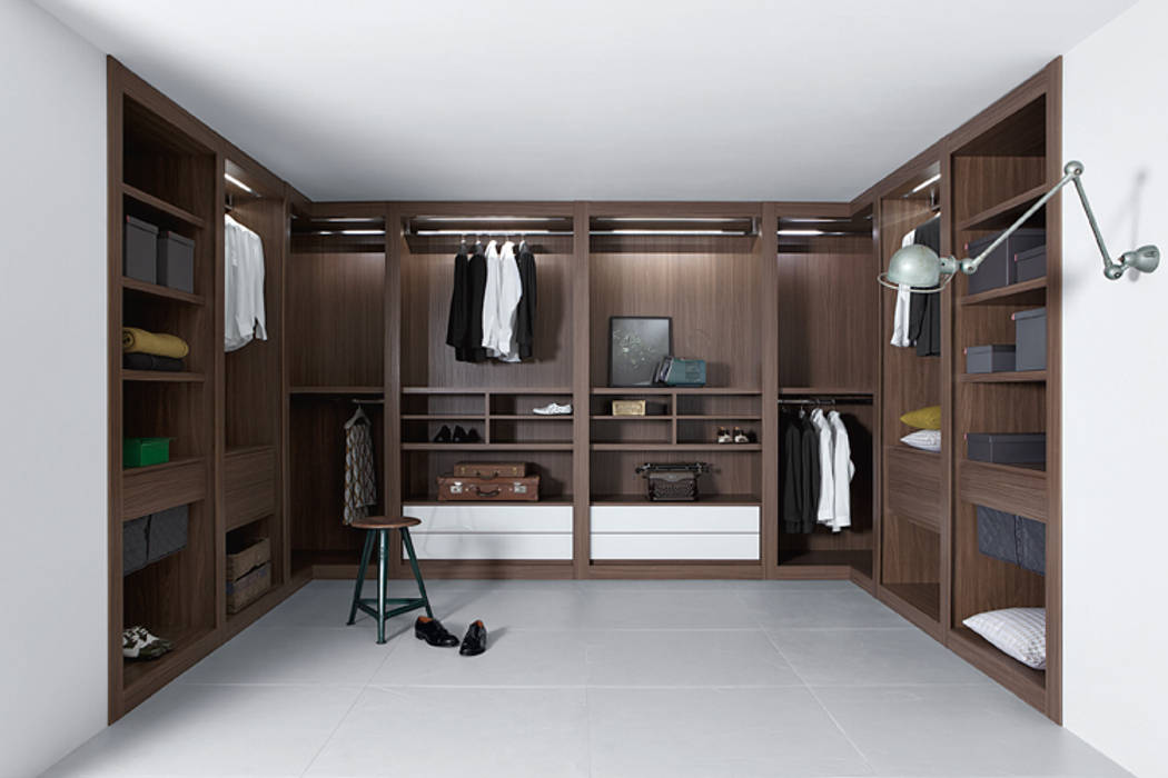 Sipario Walk In Wardrobe Campbell Watson Modern dressing room Wardrobes & drawers