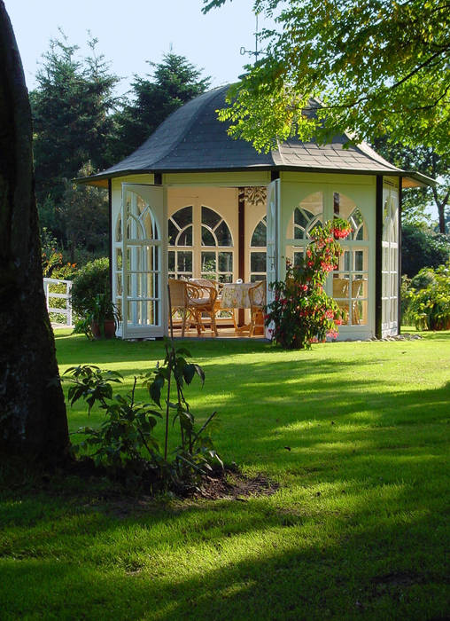 Ihr WOGA Pavillon "Classic" ist ein Ort , an dem Sie Ihre "Seele" baumeln lassen können. WOGA Gartenpavillon Klassischer Garten Anlage,Gebäude,Eigentum,Fenster,Baum,Natürliche Landschaft,Himmel,Grundstück,Vegetation,Tür