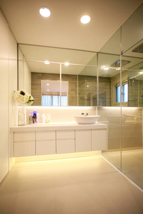 GALLERY HOUSE 미술가의 집, HBA-rchitects HBA-rchitects Minimalist style bathroom