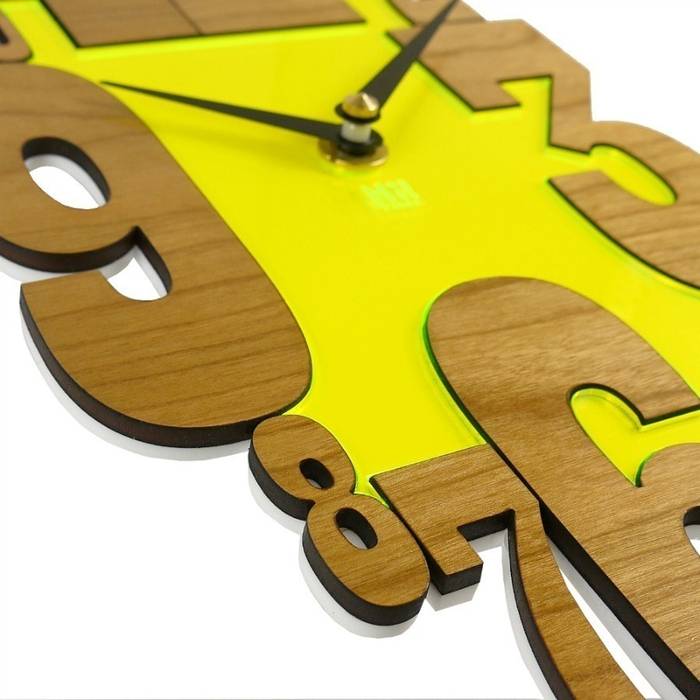 Yellow countdown clock di hi! time classico homify