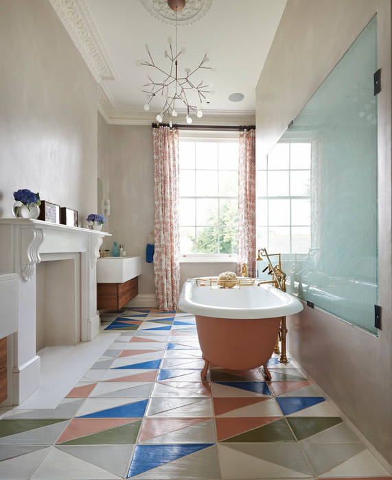 Drummond's Case Study: London Townhouse, Notting Hill homify Modern bathroom