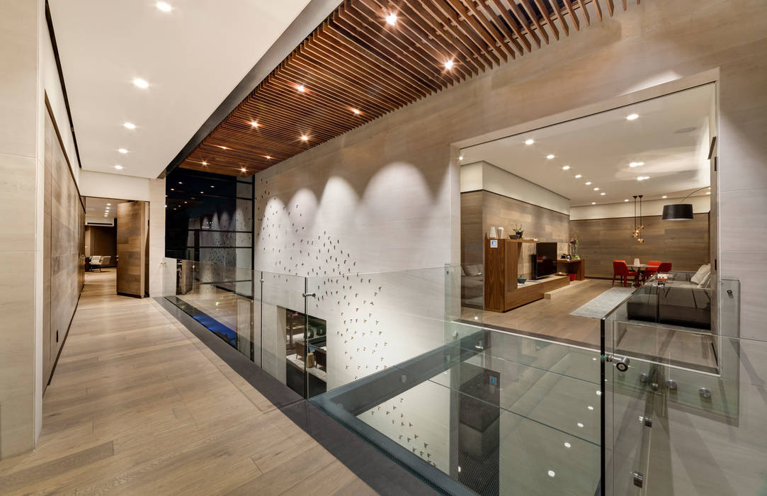 Casa Dalias, grupoarquitectura grupoarquitectura Minimalist corridor, hallway & stairs