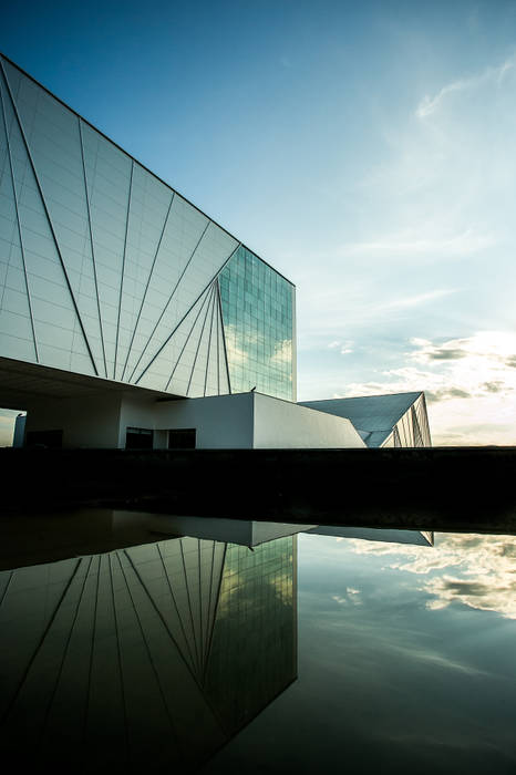 Centro Cultural Univates, Tartan Arquitetura e Urbanismo Tartan Arquitetura e Urbanismo Espaços comerciais Escolas