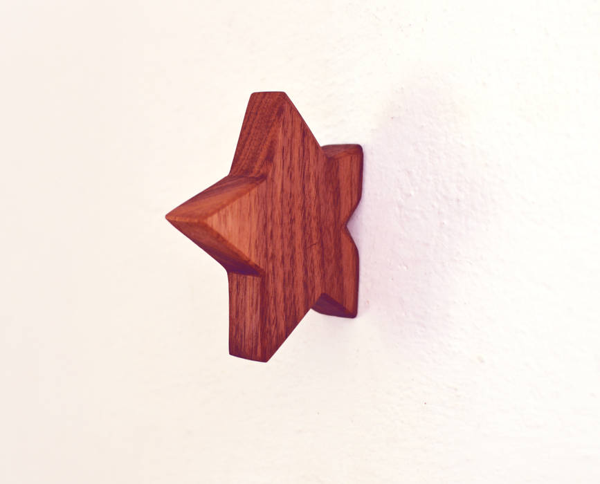 Star hook in Walnut, agustav agustav Minimalist corridor, hallway & stairs Clothes hooks & stands