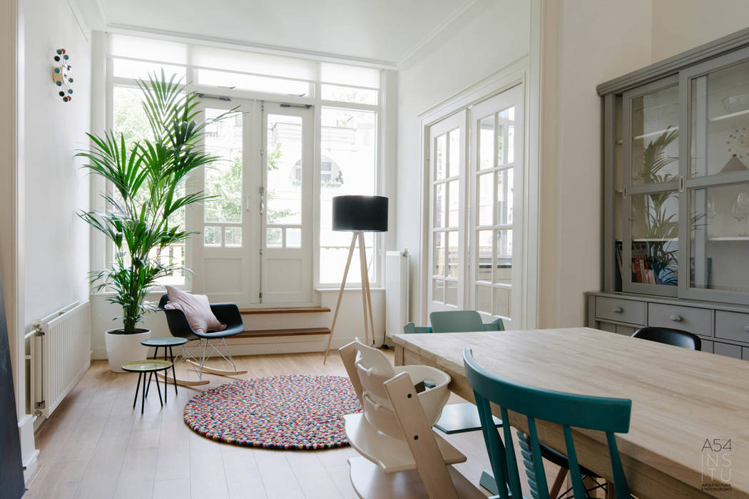 PROYECTO DE INTERIORISMO EN LA HAYA, HOLANDA, A54Insitu A54Insitu Salon scandinave