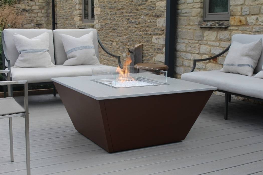 Aztec Gas Fire Table - Cotswold Rivelin Nowoczesny ogród Miejsca na ognisko i grille