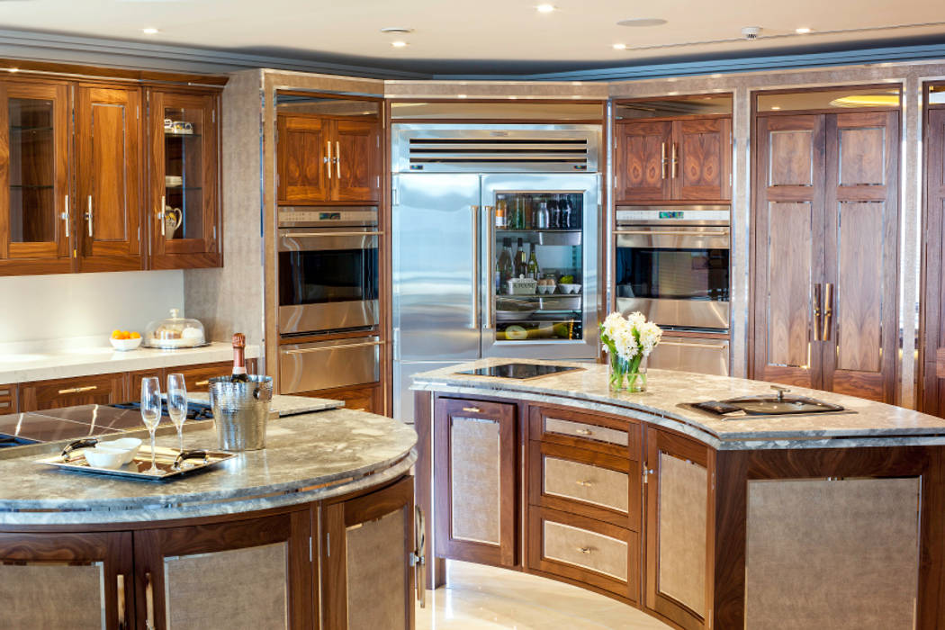 Luxurious family living homify Кухня в стиле модерн