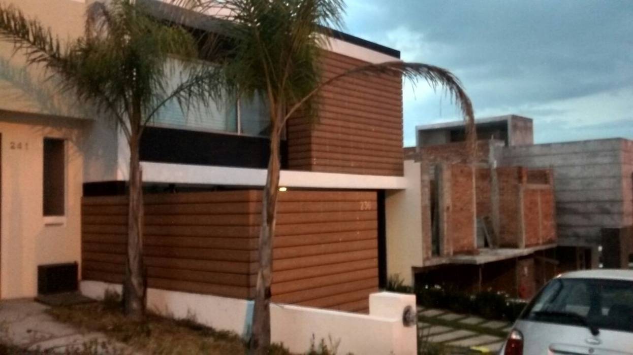 Fachadas de madera WPC Innover, Grupo Boes Grupo Boes Casas minimalistas